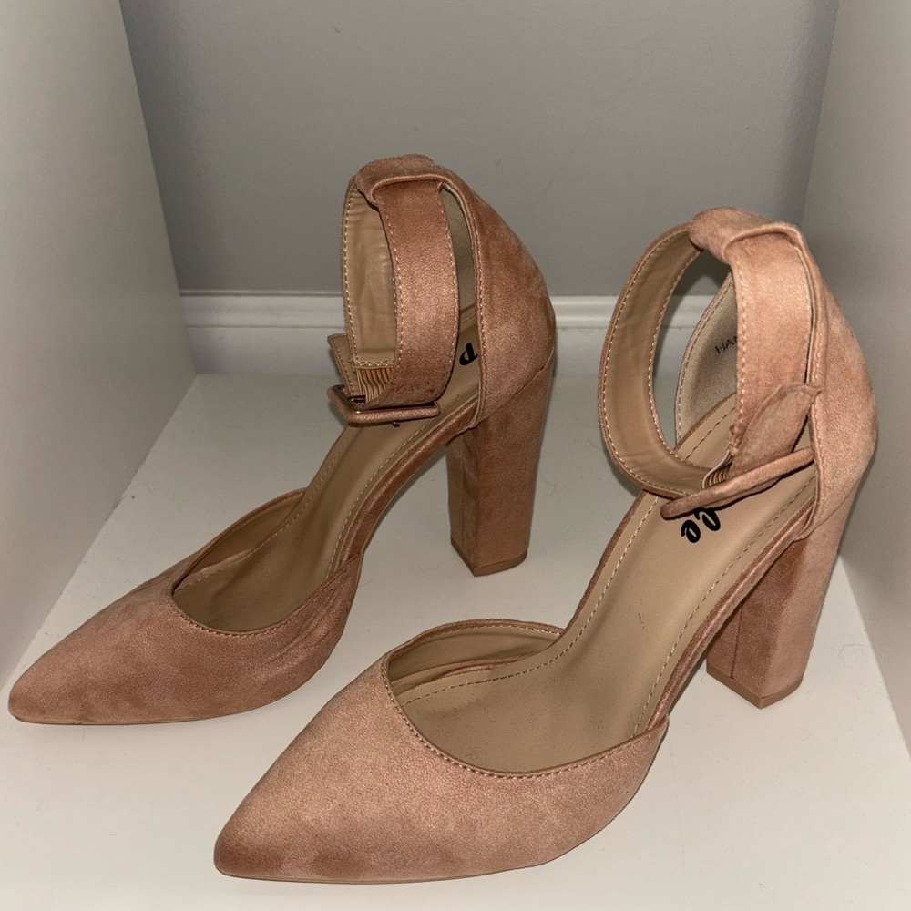 Pink Suede High Heels 4” with Buckle Ankle Strap EUC Size 8